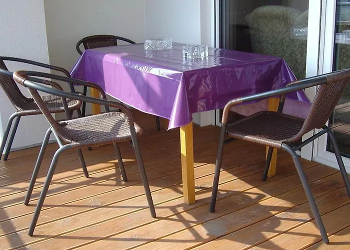 With 2 Bedrooms Hasloch (Bavaria)